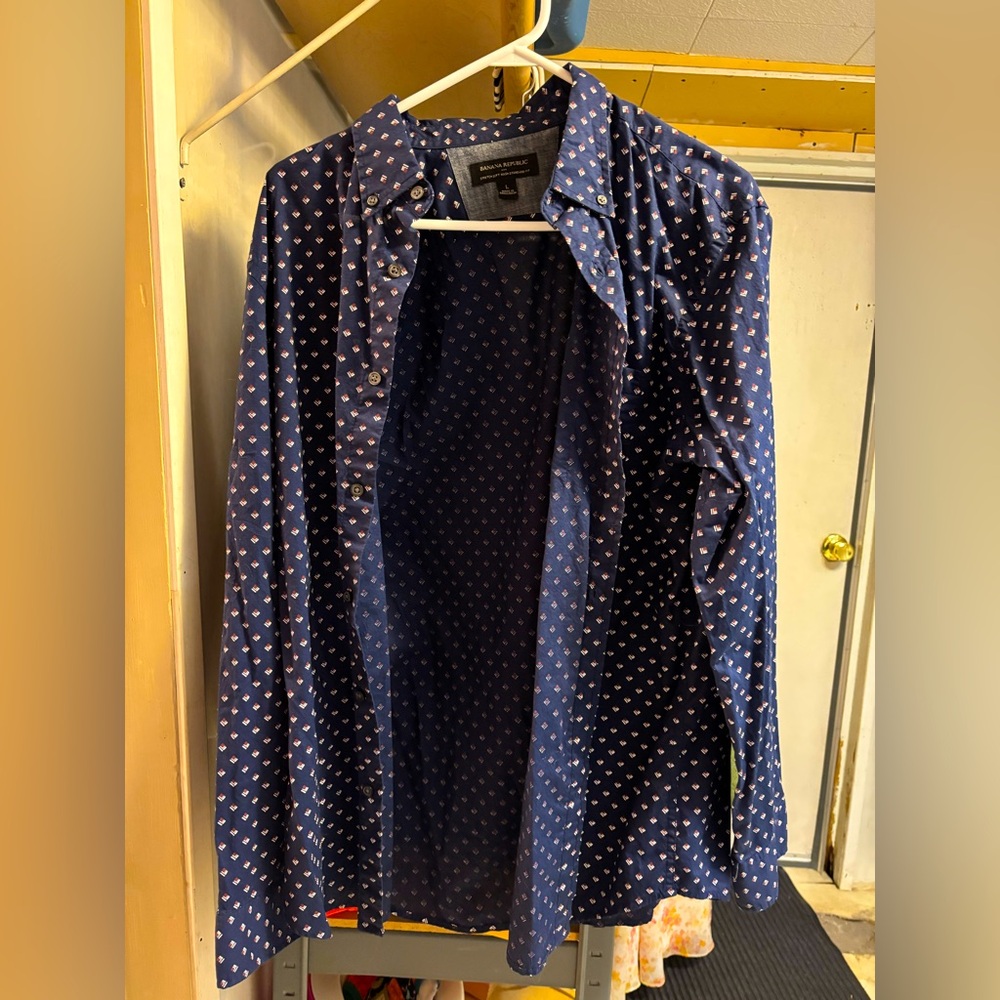 Banana republic button up dress shirt size L